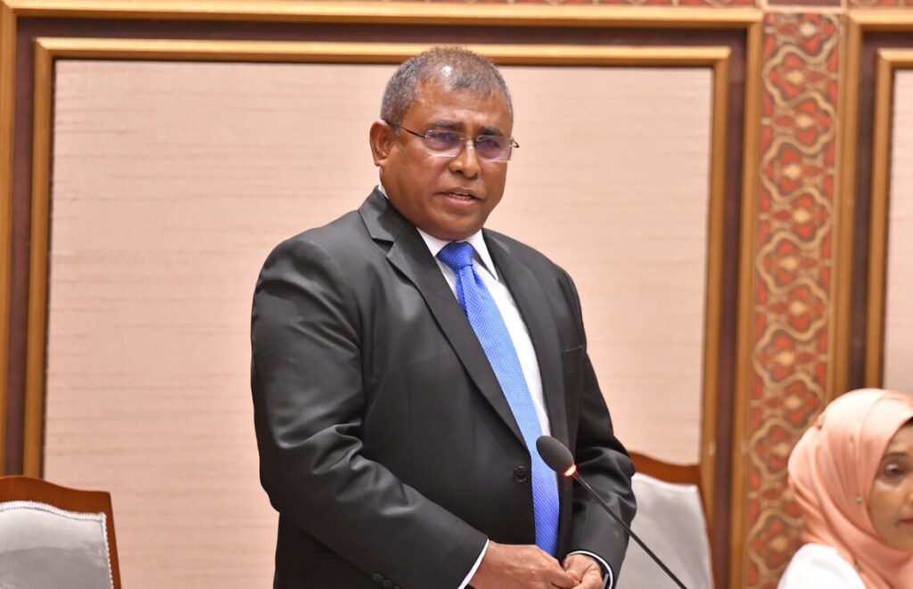 Minister Mausoom