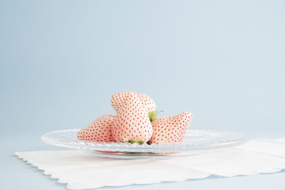 white-strawberries-royalty-free-image-1679935500 (1)